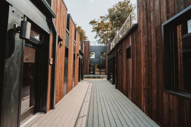 Cozy Tiny Home with Self Check-In and Wifi! Images_3
