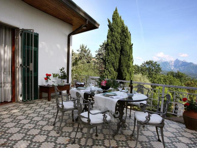 Vougish Holiday Home in Magliano-Fivizzano with Pool Images_4