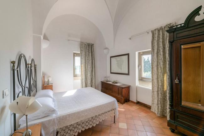 Cannole Villa Sleeps 21 with Pool and Air Con Images_3