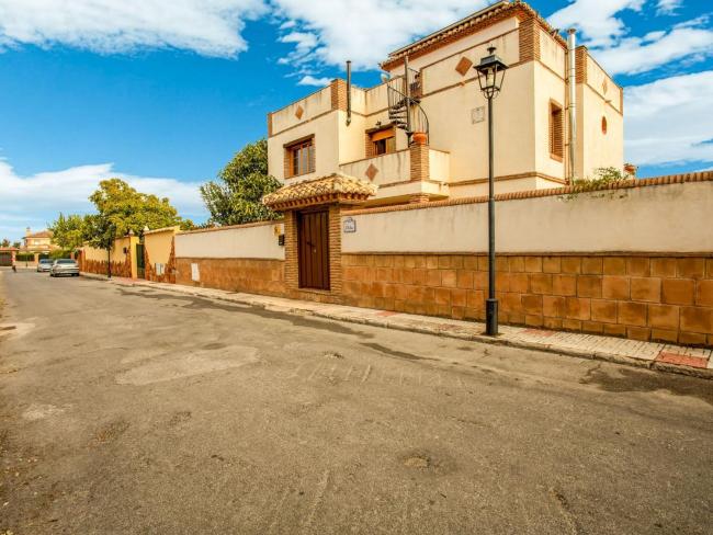 Inviting Holiday Home in Monachil with Jacuzzi Images_5