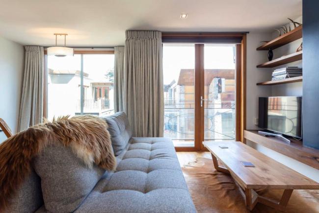 Most Central Accommodation in Queenstown!!! No Hills! Images_1