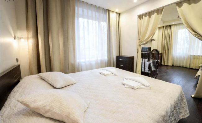 within walking distance of a cafe favorite uncle new comfortable apartment for you dear guests Images_5