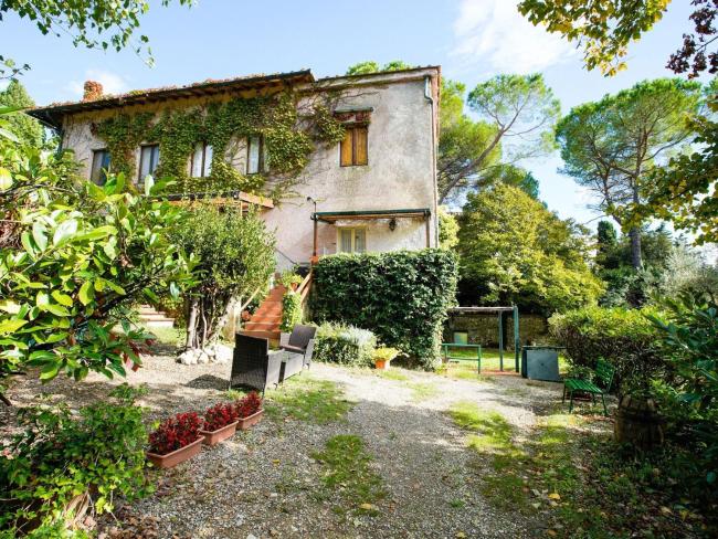 Pretty Apartment in Casole d'Elsa with Jacuzzi Images_5