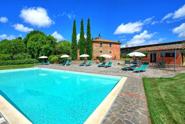 Montecchio Apartment Sleeps 3 with Pool Images_2