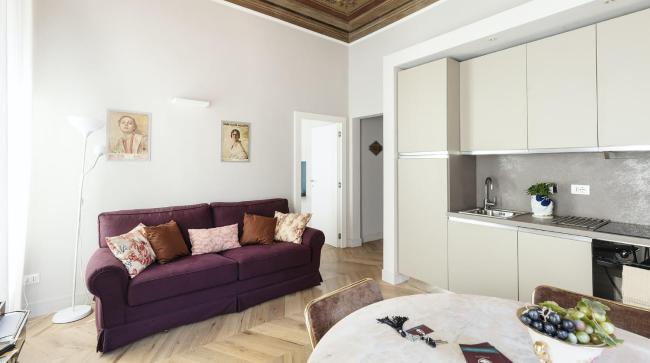 Plum Guide - Purple Grapes Images_4