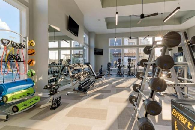 Texas-Sized 2bdrm in Serene Austin Community Images_3