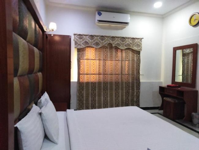 The Grand Hotel Multan Images_1