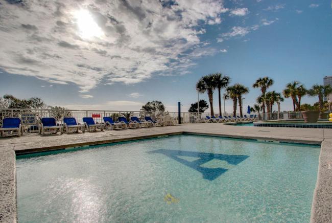 Oceanfront Condo with Private Balcony Images_1