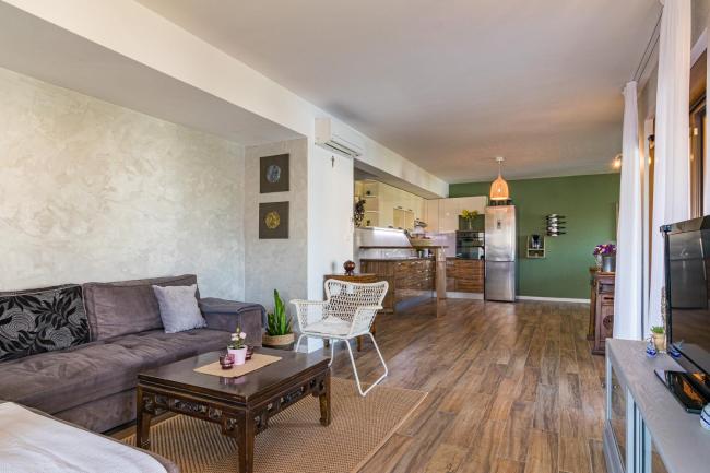 Lovely Istrian apartment with a private swimming pool and a charming garden Images_4