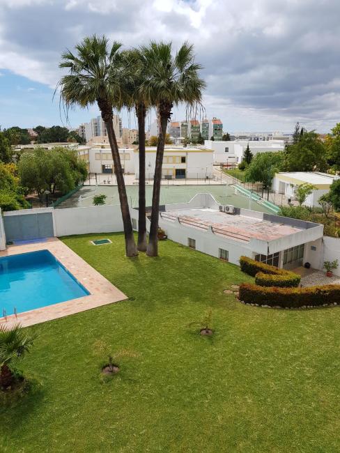 Apartment with 2 bedrooms in Quarteira with wonderful city view shared pool and furnished terrace 500 m from the beach Images_2