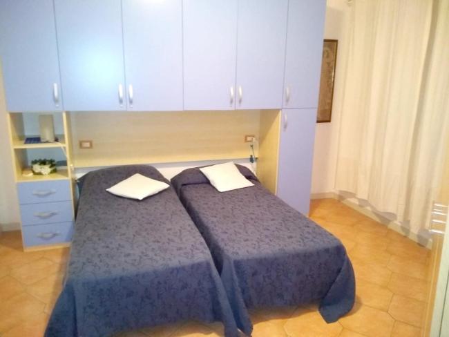 Apartment with 2 bedrooms in Provincia di Olbia Tempio with wonderful city view furnished garden and WiFi 800 m from the beach Images_3