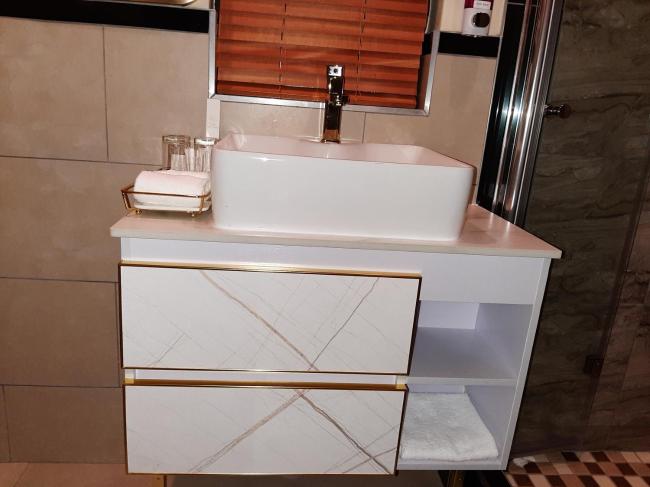 LilyPark Lodge Images_2