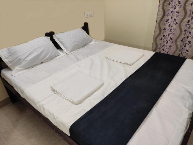 Just 4 Adams Images_3