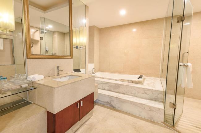 Chaoman Hotel Foshan Green Island Cihai International Branch Images_3