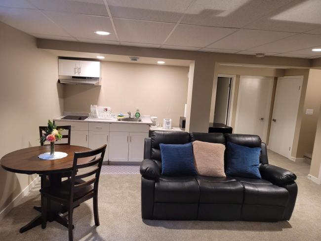 Bright and Stylish Suite in the city Images_1