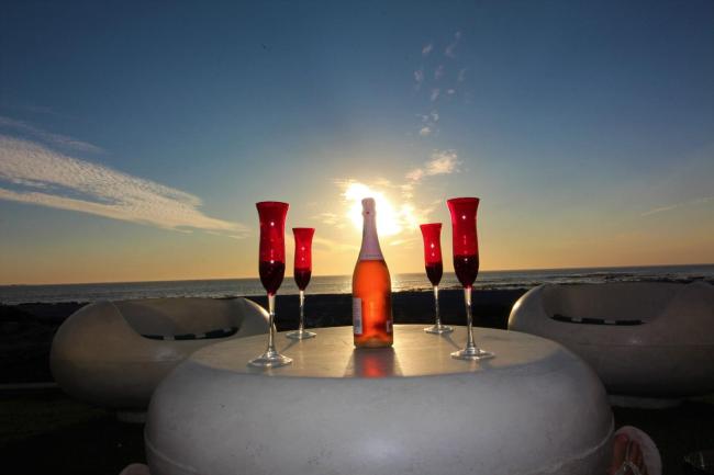 Shelley Point On Sea Images_4