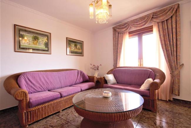 Xabia Apartment Sleeps 9 with WiFi Images_3