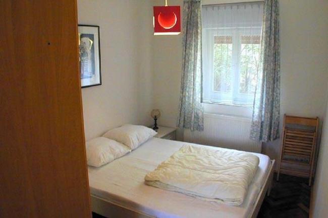 Old School apt 1-7 Images_3