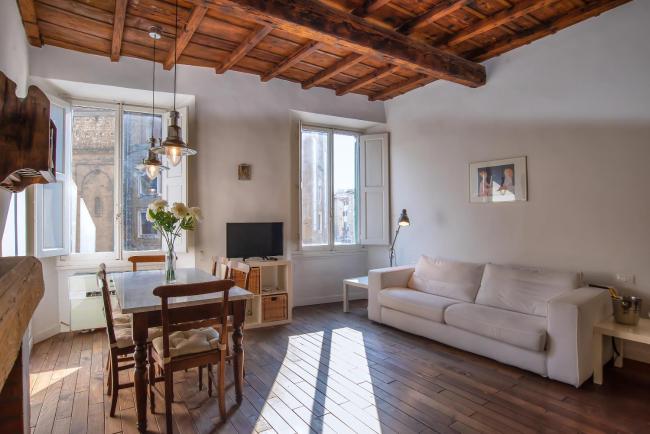 Small flat with Amazing view Images_1