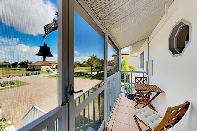 Sunset - Waterfront Retreat - Heated Pool & Dock Duplex Images_4