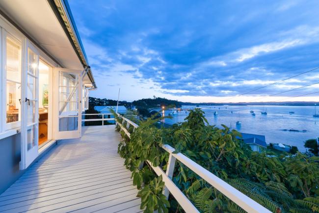 The Weka Hut Images_5