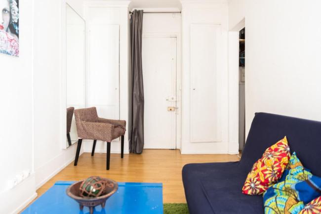 Apt COSY in the 6th Paris Images_1