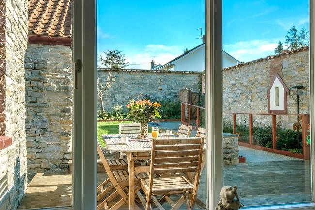 Plum Guide - Easy Listening Images_2