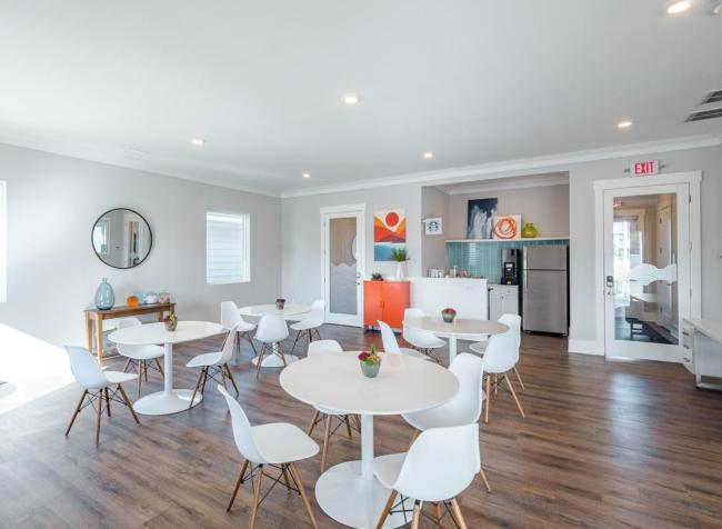2Bed, 2Bath Entire Unit for Quiet Enjoyment - Apartment PG4204 Images_2