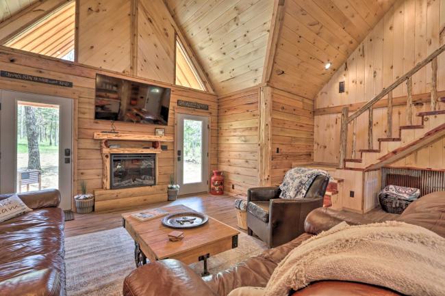 Cabin Near Wineries, Floating, Golf, Hunting! Images_5