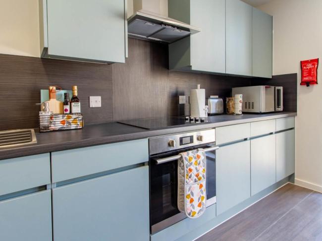 Private Ensuite Rooms and Studio Apartments located in the Heart of Canterbury Images_5