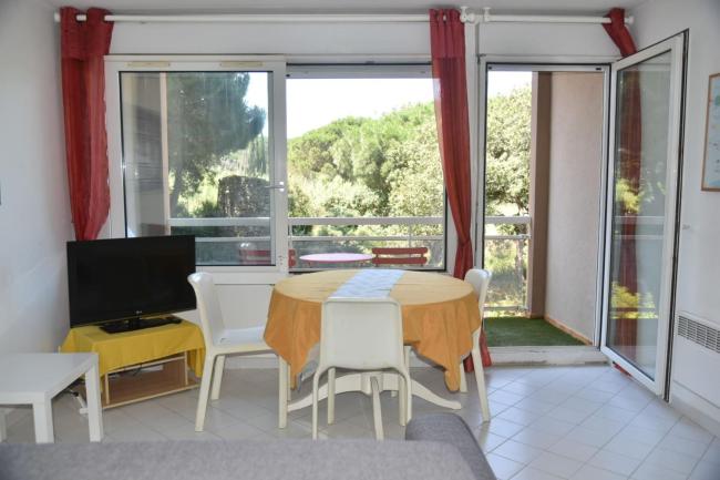 CHARMING Apt with TERRACE near the sea Images_2