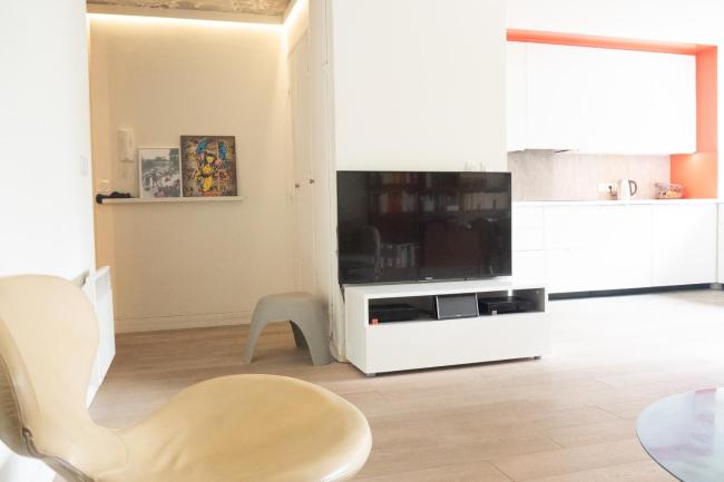 Splendid bright and spacious apt Ternes Images_5