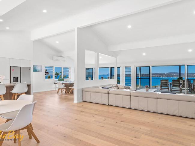 Randall Drive No 64 Images