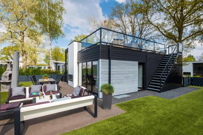 Cube Elite mit Meerblick am Strand im EuroParcs Bad Hoophuizen Images