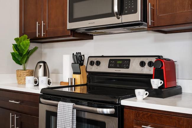 Local 1BR with Balcony near Temple University Images_5