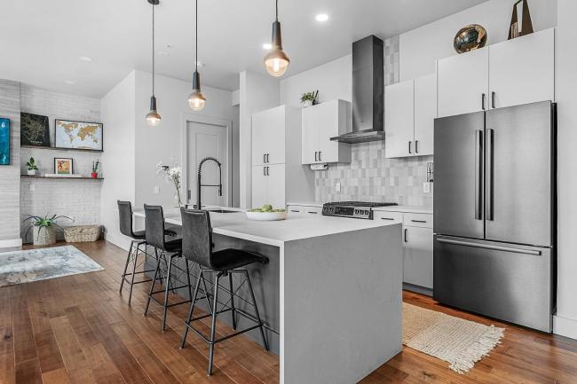 8th St Condo Images_1