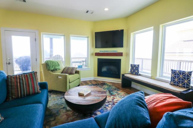 Awave From It All Treasure Island Beach Home with Breathtaking views from two decks Images_1