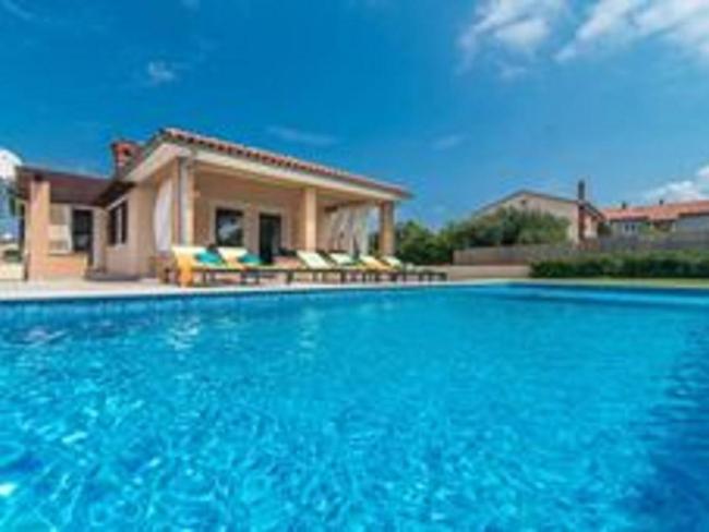 Modern villa at 2km from the sea with private pool Images_4