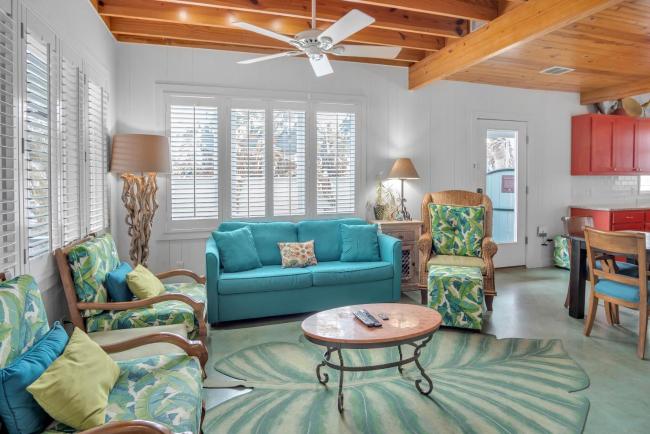 The Hideaway condo Images_2