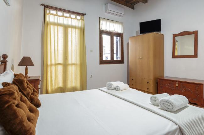 Neotraditional House in Chania Images_2