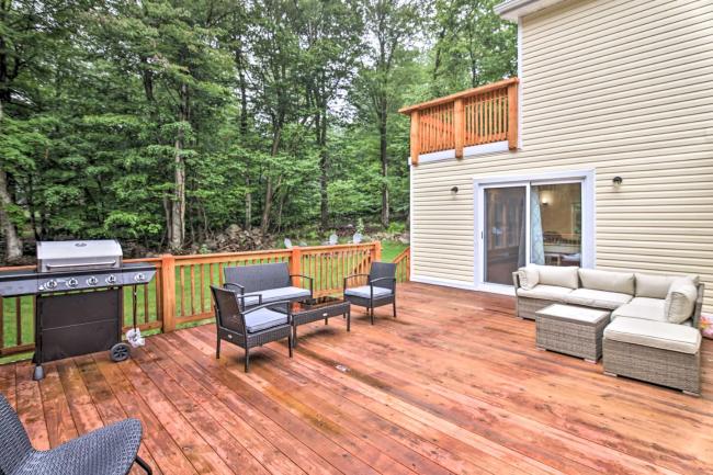 Large Ski Home with Hot Tub, Game Room and Fireplace Images_1