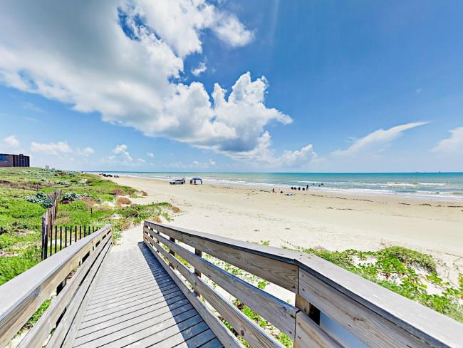 Lost Colony Beach Home - Luxe Pool - Steps to Sand home Images_3