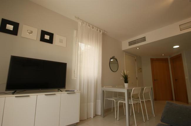 Apartment in Vera with patio, direct exit to the street and 300 m of the beach Images_2