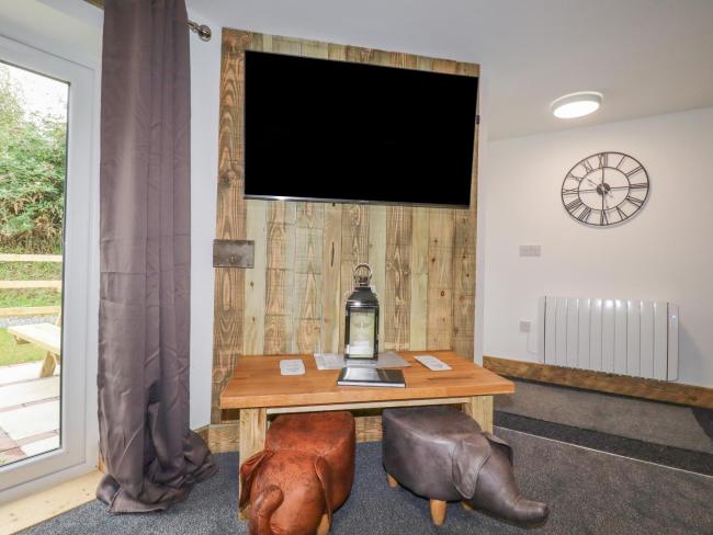 Stall 2 - The Stables Images_2