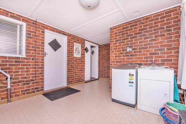 River Views in the Heart of Town Images_4