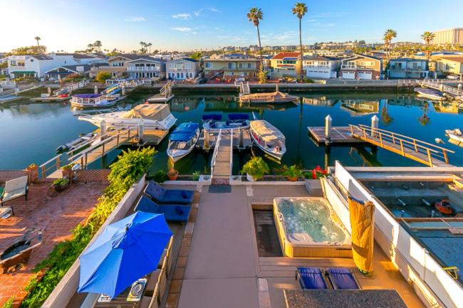 Canalfront Charmer Images_2