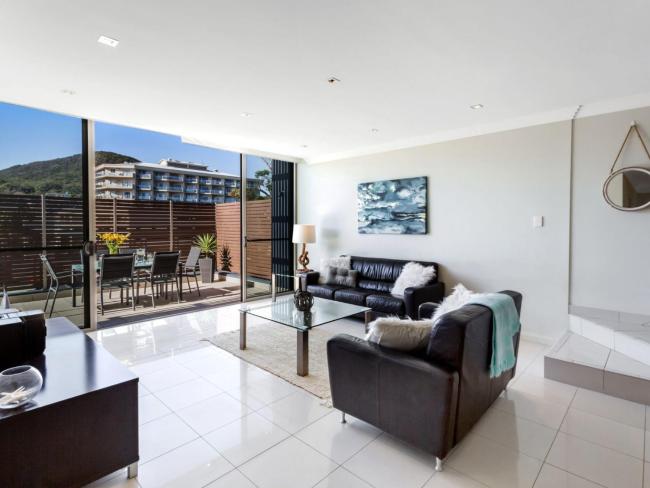 Aura Apartments Unit 13 59 Shoal Bay Road Images_5