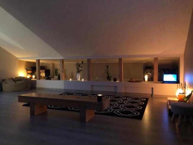 Two story tiny house Images_3