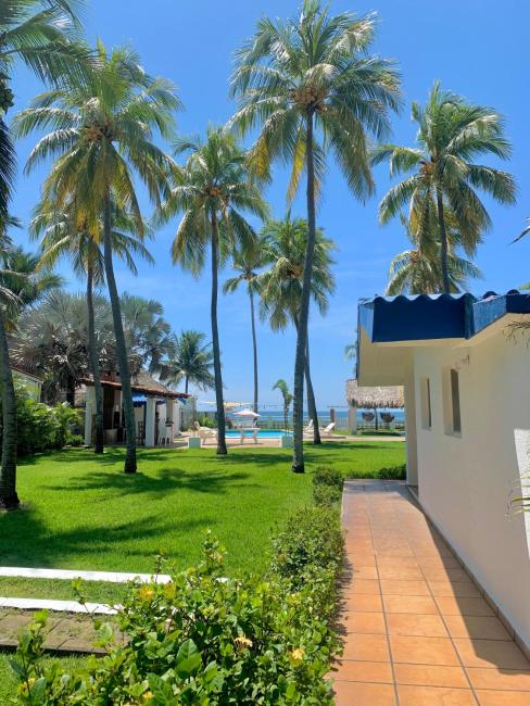 HOUSE IN FRONT OF THE BEACH WITH POOL. COMFORTABLE Images_3
