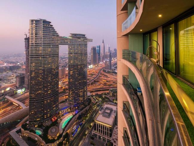 FIRST CLASS 2BR with full DUBAI SKYLINE & SEA view Images_1